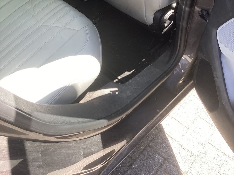 Peugeot 308 1.6 e-HDi Active 2014 – снимка 29