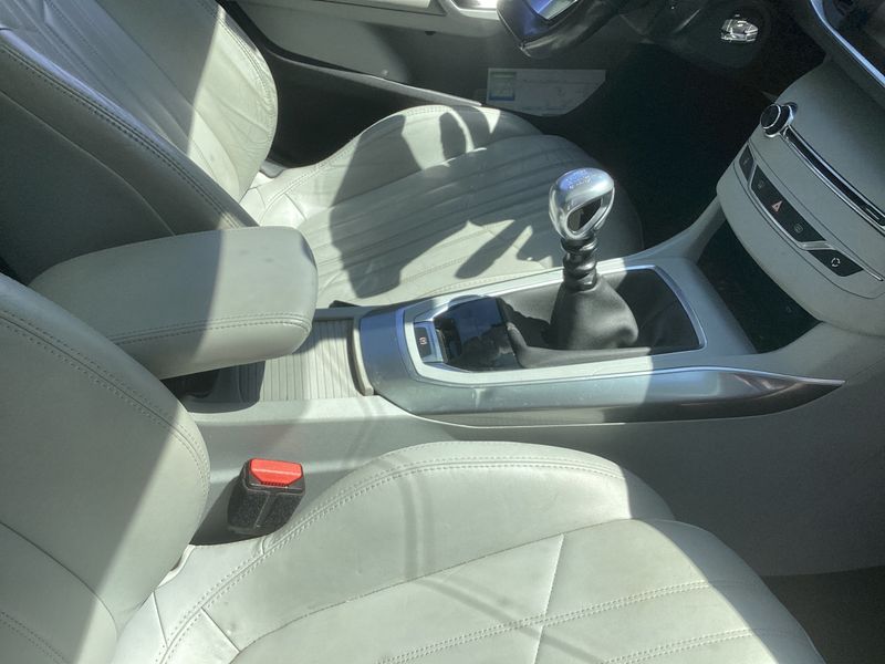 Peugeot 308 1.6 e-HDi Active 2014 – снимка 40