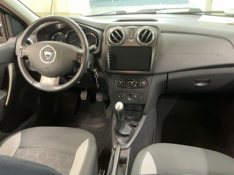 Dacia Sandero 0.9 TCe Stepway Prestige 2014 – снимка 17