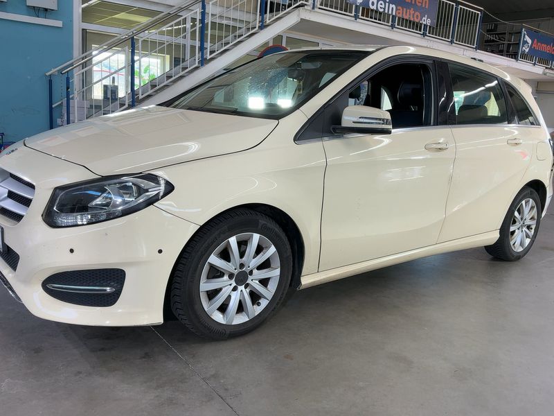 Mercedes-Benz B-Klasse B 180 CDI Style 2017 – снимка 2