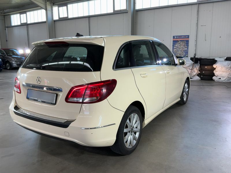 Mercedes-Benz B-Klasse B 180 CDI Style 2017 – снимка 8