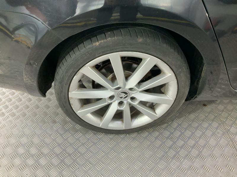 Skoda Octavia 2.0 TDI Style 4x4 2016 – снимка 9