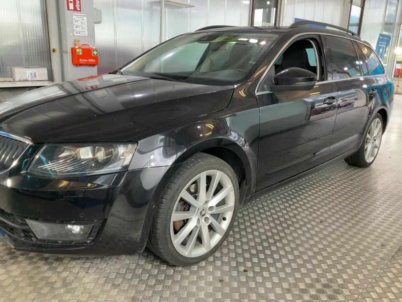 Skoda Octavia 2.0 TDI Style 4x4 2016 – снимка 2