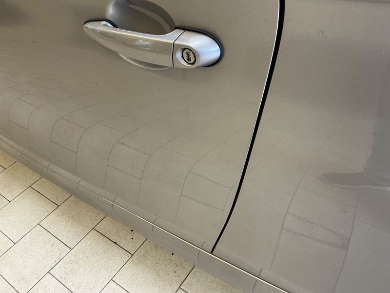 BMW 1er 120i 2008 – снимка 21