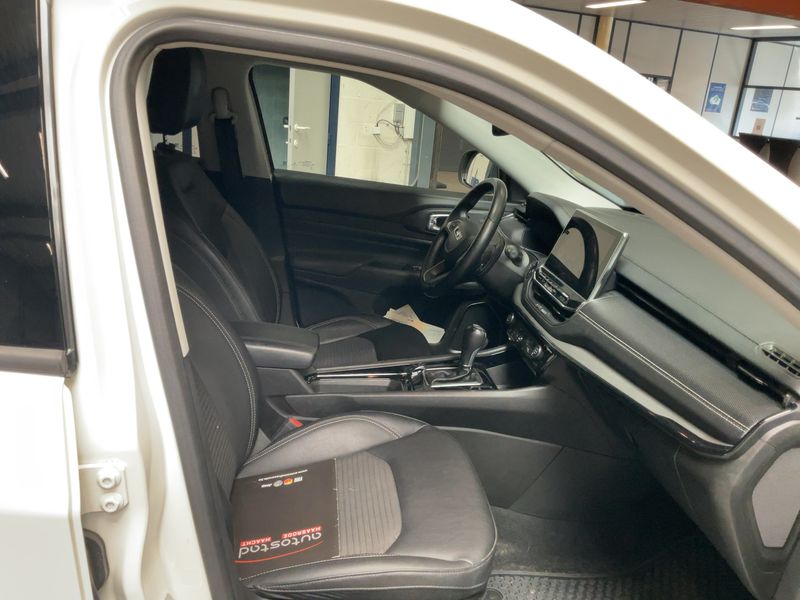 Jeep Compass 1.5 GSE T4 e-Hybrid Night Eagle FWD 2023 – снимка 16