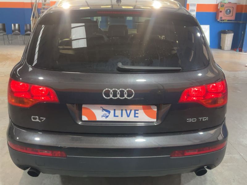 Audi Q7 3.0 V6 TDI quattro 2006 – снимка 7