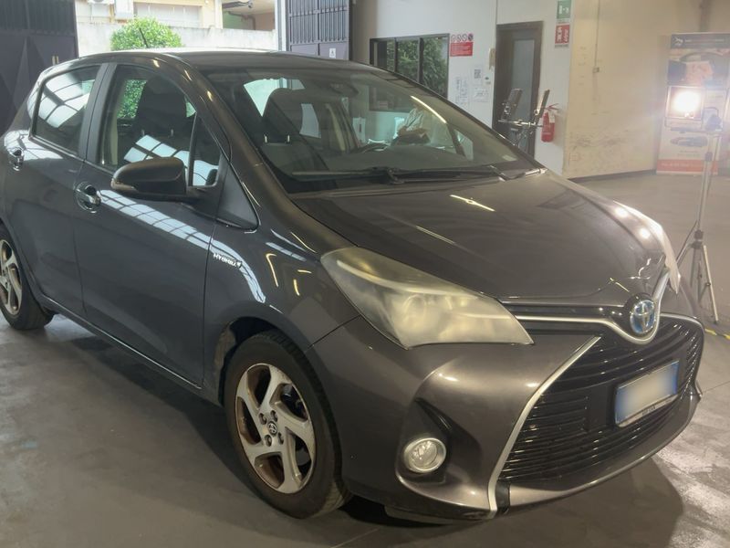 Toyota Yaris 1.5 Hybrid Active 2016 – снимка 12