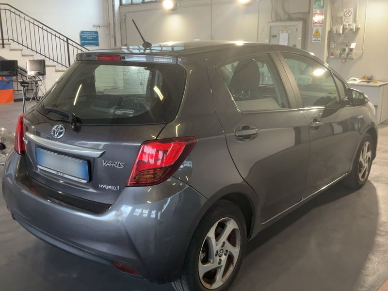 Toyota Yaris 1.5 Hybrid Active 2016 – снимка 8