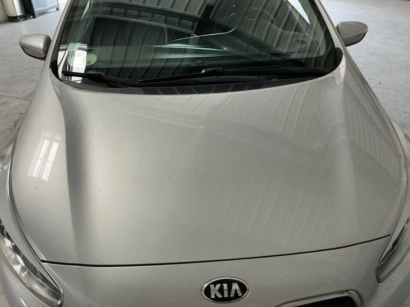 Kia cee'd 1.6 CRDi FIFA World Cup Edition 2014 – снимка 27