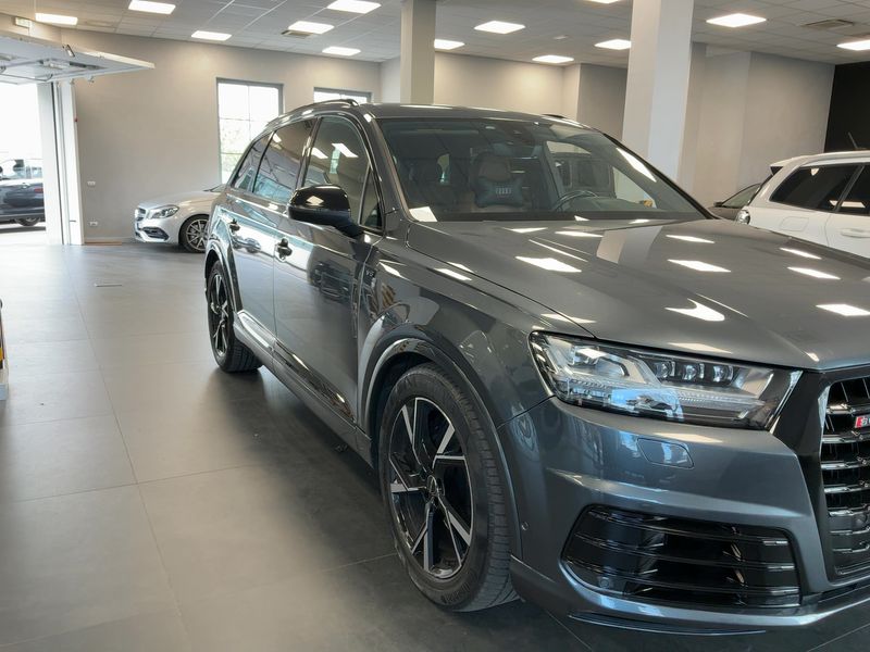 Audi SQ7 4.0 V8 TDI quattro 2017 – снимка 12