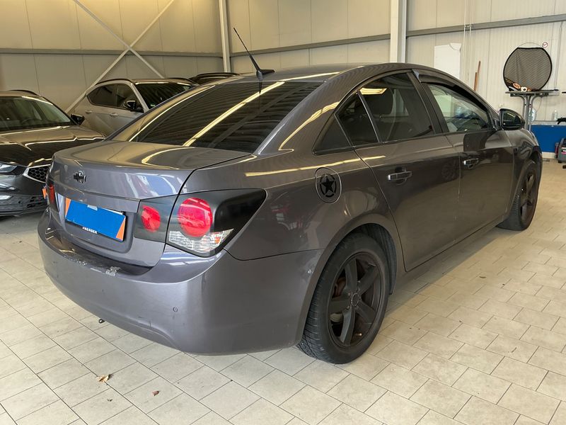 Chevrolet Cruze 1.8 LTZ 2011 – снимка 2