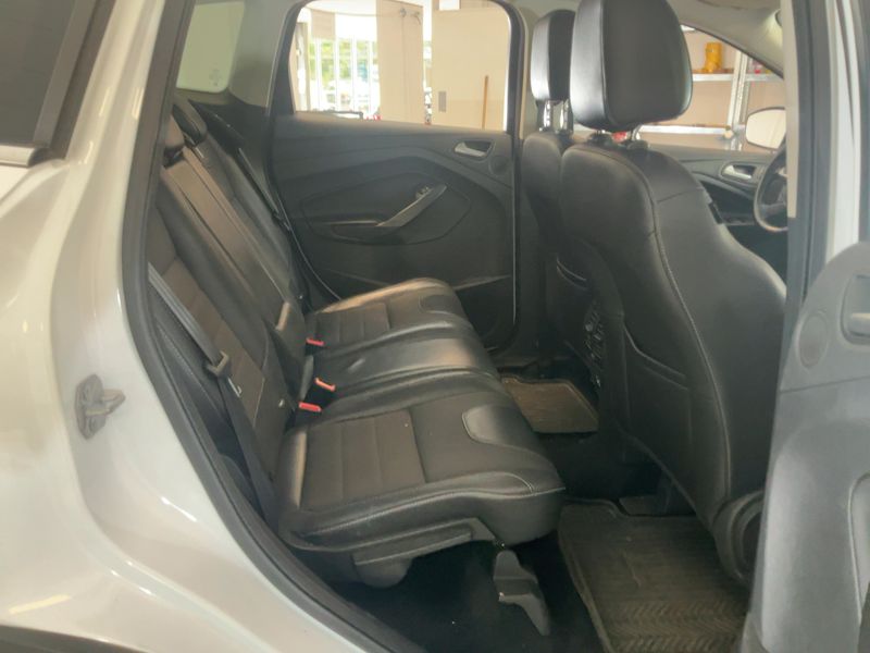 Ford Kuga 2.0 TDCi Titanium 2015 – снимка 19