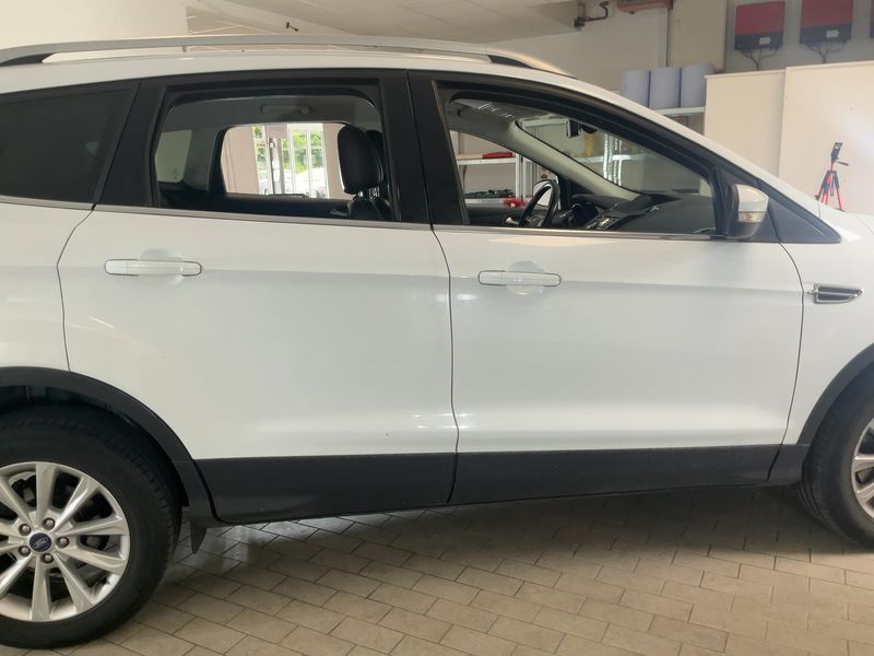 Ford Kuga 2.0 TDCi Titanium 2015 – снимка 10
