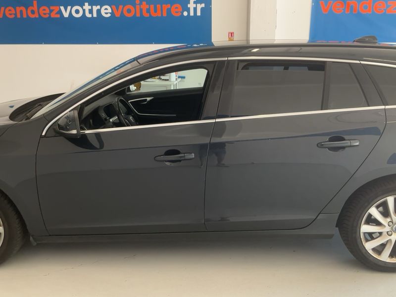 Volvo V60 2.0 D3 Momentum 2015 – снимка 4