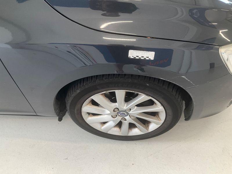 Volvo V60 2.0 D3 Momentum 2015 – снимка 22