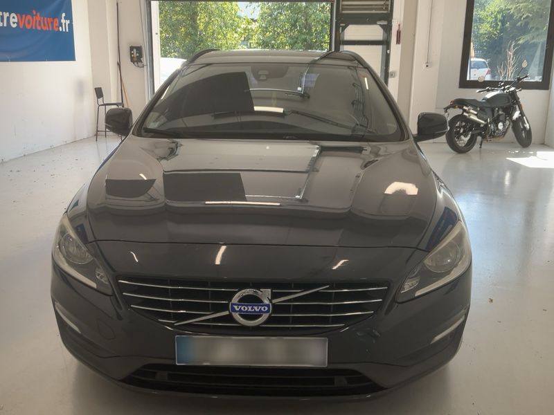 Volvo V60 2.0 D3 Momentum 2015 – снимка 14