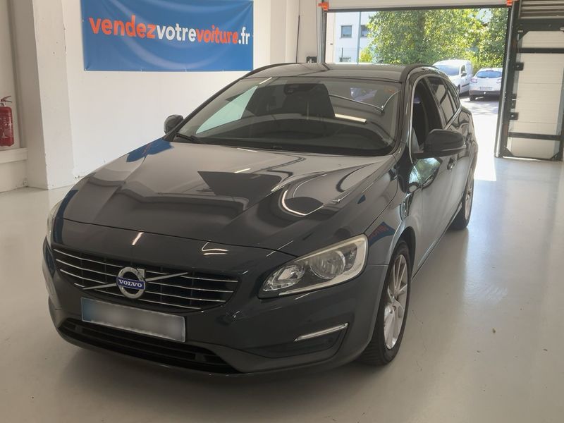 Volvo V60 2.0 D3 Momentum 2015 – снимка 1