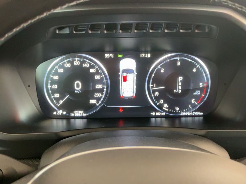 Volvo XC90 2.0 D5 R-Design AWD 2016 – снимка 18