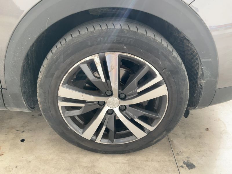 Peugeot 3008 1.5 Blue-HDi Allure 2022 – снимка 11