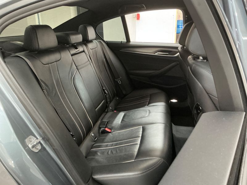 BMW 5er 530e M Sport 2018 – снимка 19