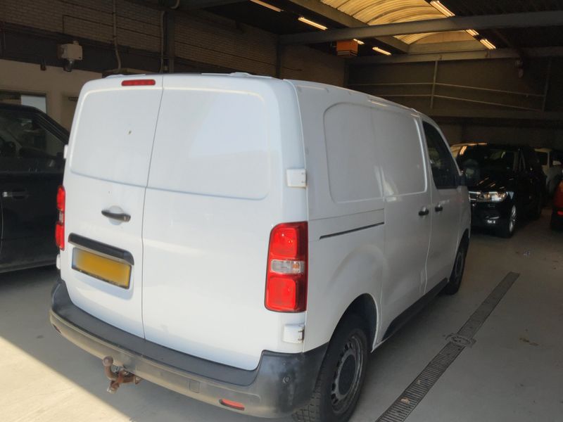 Peugeot Expert 2.0 Blue-HDi Premium L1 2018 – снимка 8