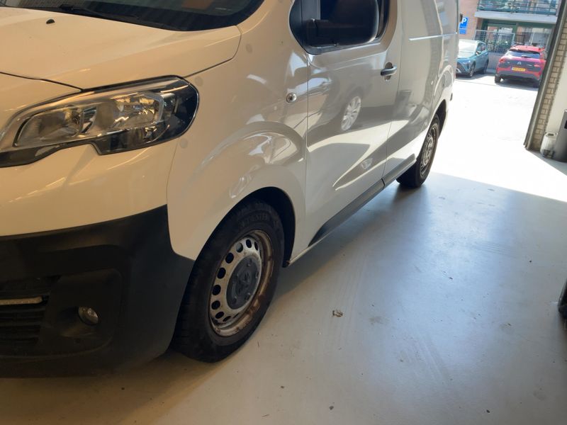 Peugeot Expert 2.0 Blue-HDi Premium L1 2018 – снимка 2