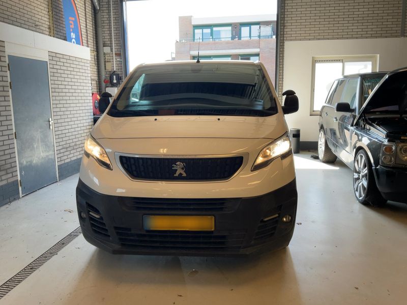 Peugeot Expert 2.0 Blue-HDi Premium L1 2018 – снимка 14
