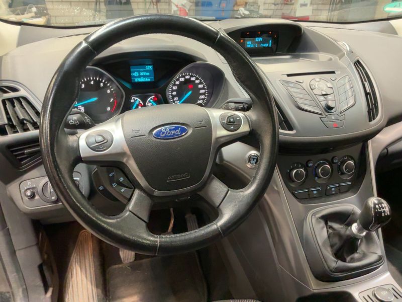 Ford Kuga 1.5 EcoBoost Trend 2016 – снимка 17