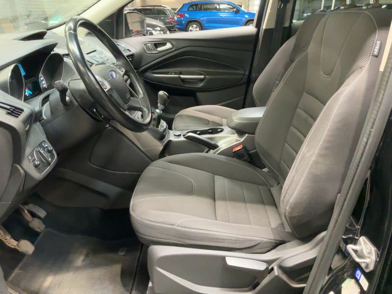 Ford Kuga 1.5 EcoBoost Trend 2016 – снимка 16