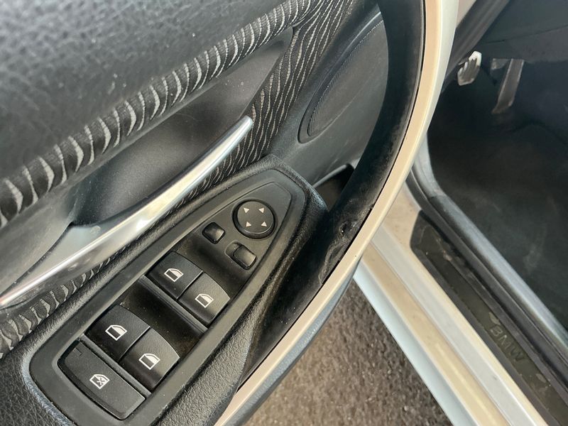 BMW 3er 318d 2015 – снимка 23