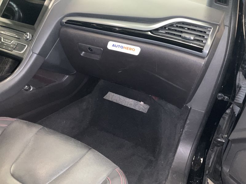 Ford Mondeo 1.5 EcoBoost ST-Line 2018 – снимка 32