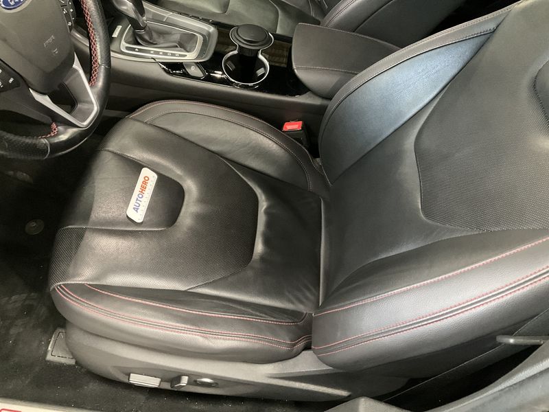 Ford Mondeo 1.5 EcoBoost ST-Line 2018 – снимка 31