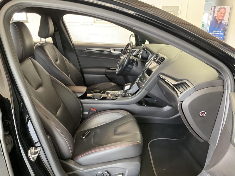 Ford Mondeo 1.5 EcoBoost ST-Line 2018 – снимка 16
