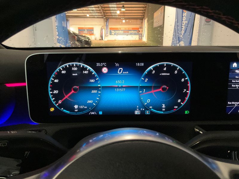Mercedes-Benz A-Klasse A 180 AMG Line 2020 – снимка 18