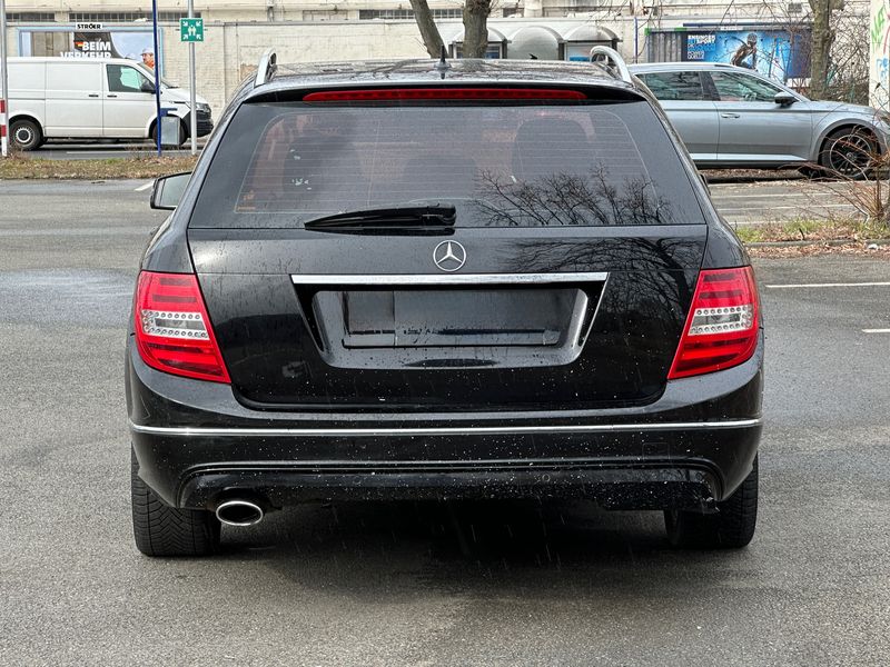 Mercedes-Benz C-Klasse C 220 CDI T BlueEfficiency Avantgarde 2011 – снимка 4