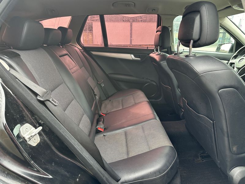 Mercedes-Benz C-Klasse C 220 CDI T BlueEfficiency Avantgarde 2011 – снимка 14