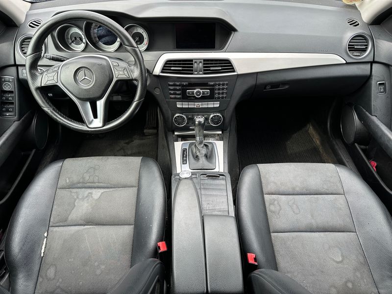 Mercedes-Benz C-Klasse C 220 CDI T BlueEfficiency Avantgarde 2011 – снимка 11