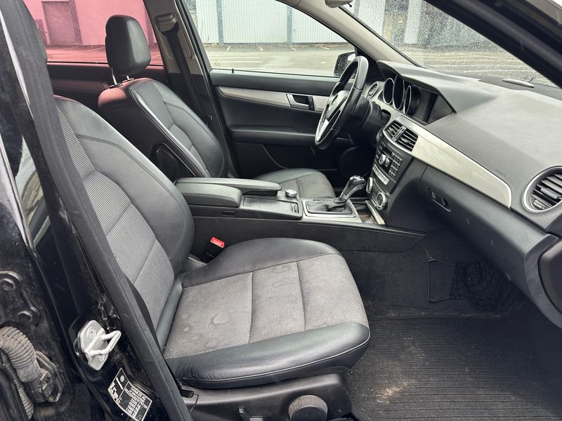 Mercedes-Benz C-Klasse C 220 CDI T BlueEfficiency Avantgarde 2011 – снимка 10