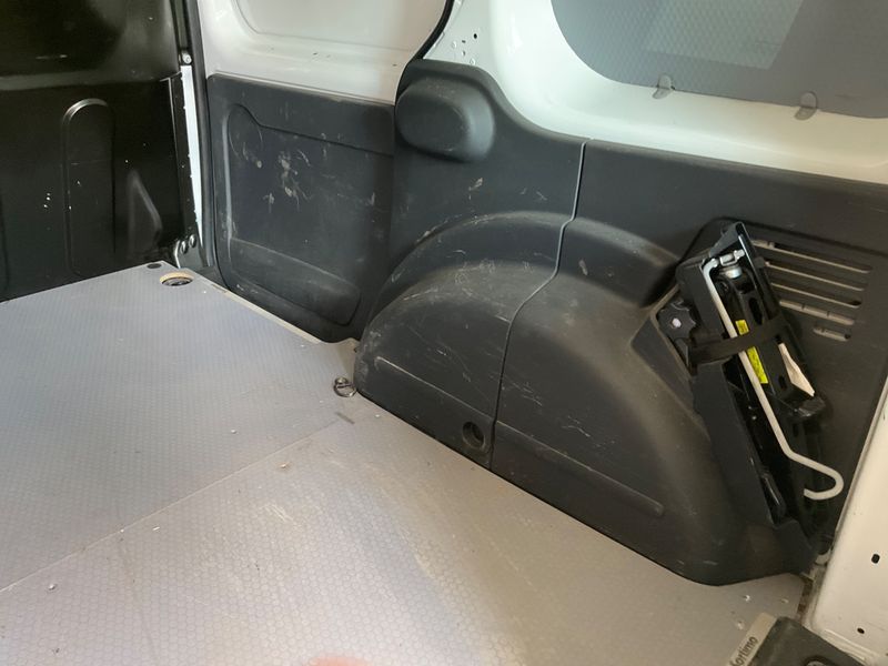 Renault Kangoo 1.5 BLUE dCi Rapid Extra 2020 – снимка 27