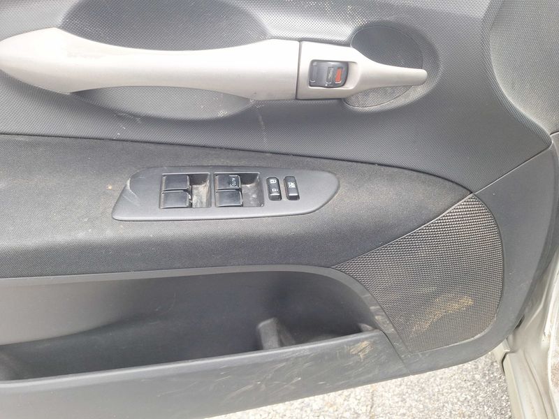 Toyota Auris 2.0 D-4D Sol 2008 – снимка 39