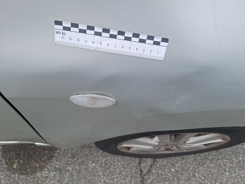 Toyota Auris 2.0 D-4D Sol 2008 – снимка 21