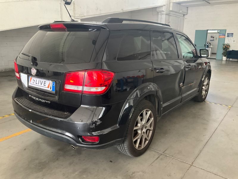 Fiat Freemont 2.0 Multijet Urban 2011 – снимка 2