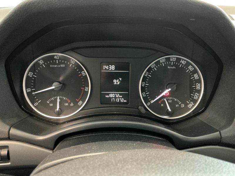 Skoda Octavia 1.4 TSI Ambiente 2011 – снимка 4