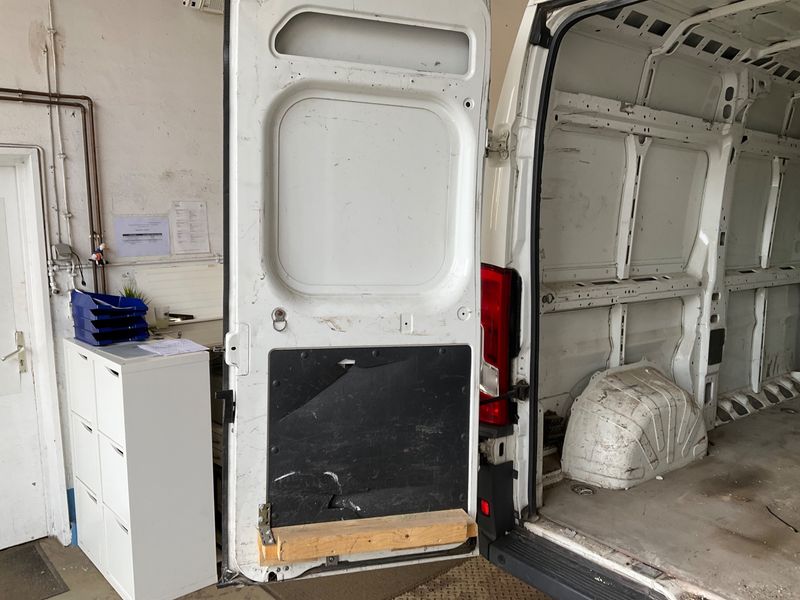 Peugeot Boxer 2.2 HDi 333 L2H2 Komfort 2015 – снимка 37