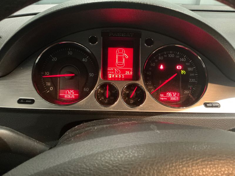 Volkswagen Passat 2.0 TDI Highline 2006 – снимка 4
