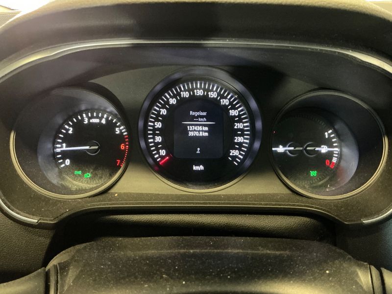 Renault Megane 1.2 TCe Limited 2017 – снимка 18