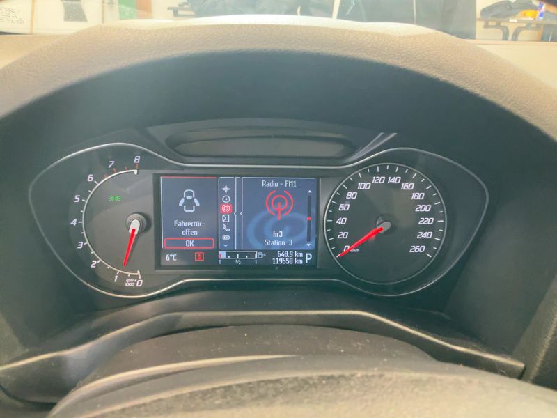 Ford Mondeo 2.0 EcoBoost Titanium S 2011 – снимка 19