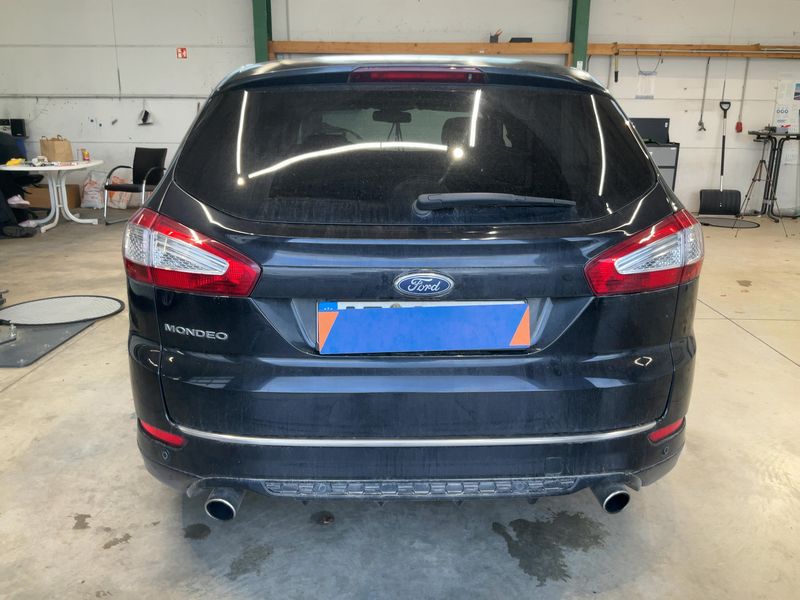 Ford Mondeo 2.0 EcoBoost Titanium S 2011 – снимка 7