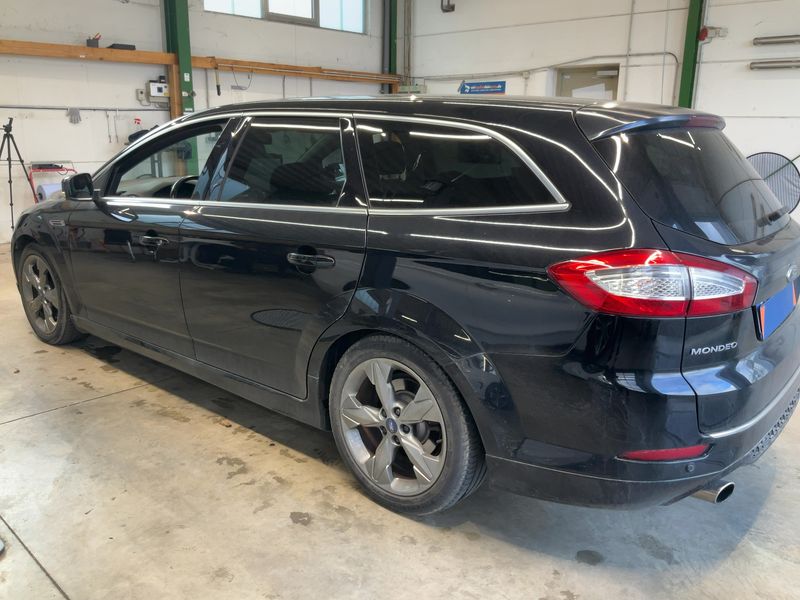 Ford Mondeo 2.0 EcoBoost Titanium S 2011 – снимка 6