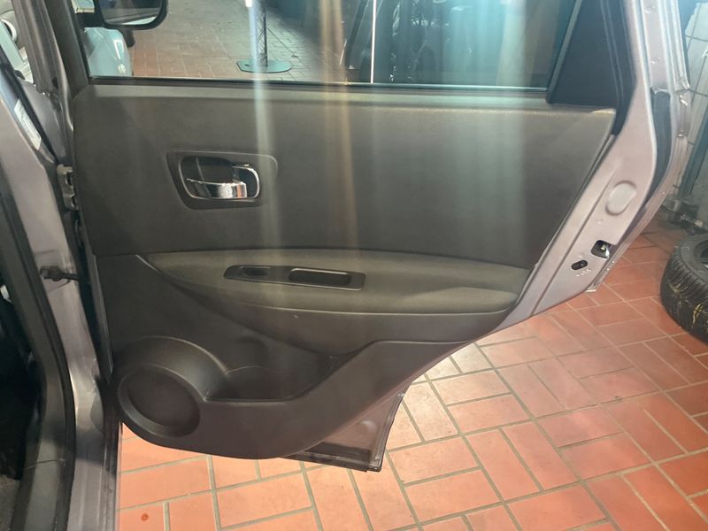 Nissan Qashqai 1.5 Turbodiesel I-Way 2012 – снимка 34
